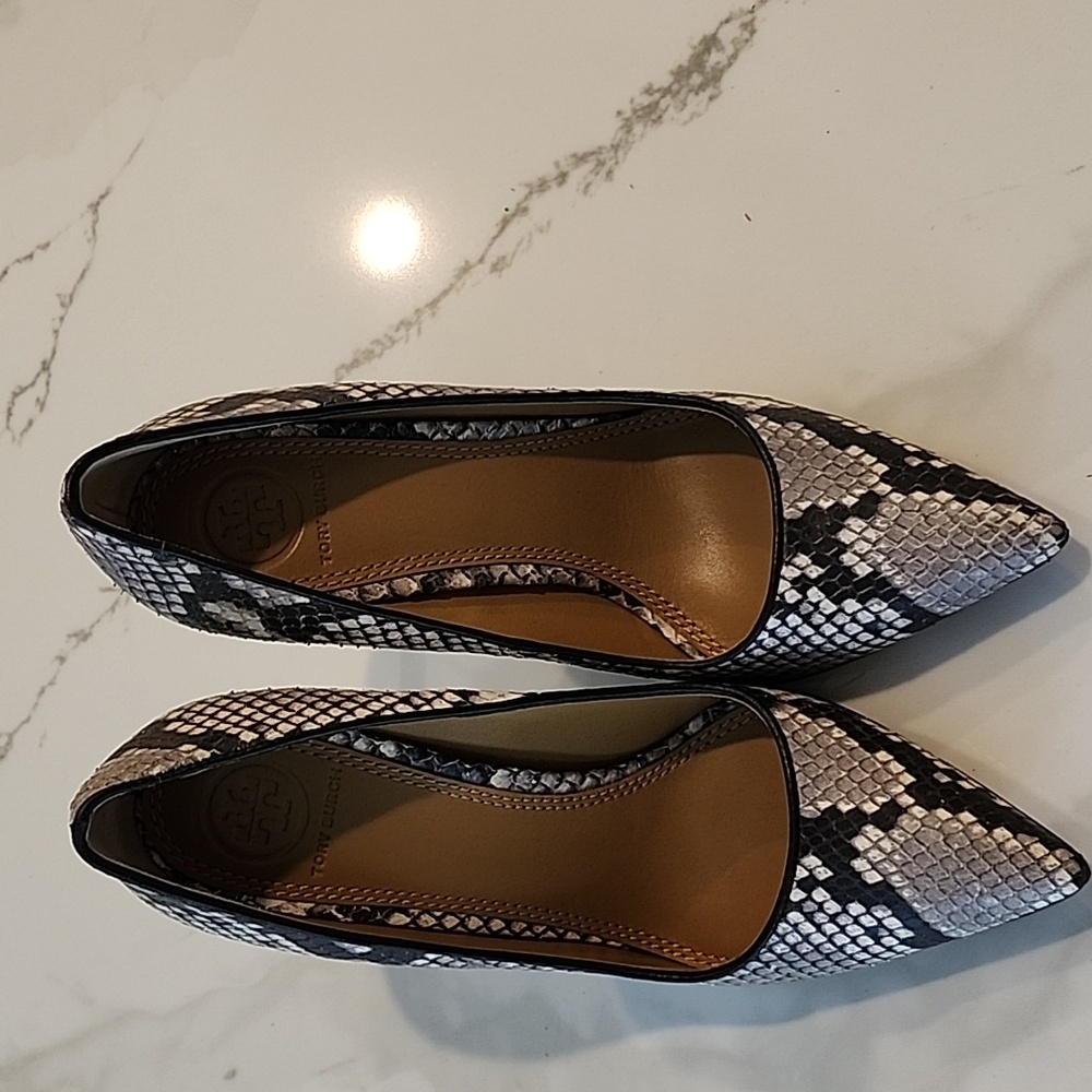 Tory Burch Size 6 Python Pattern. - image 2